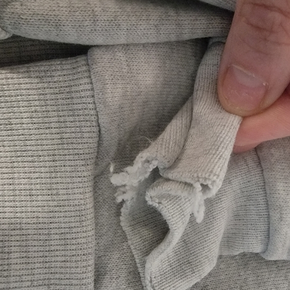 ♡vintage Gray University of Florida Sweater. A3 - Picture 5 of 8